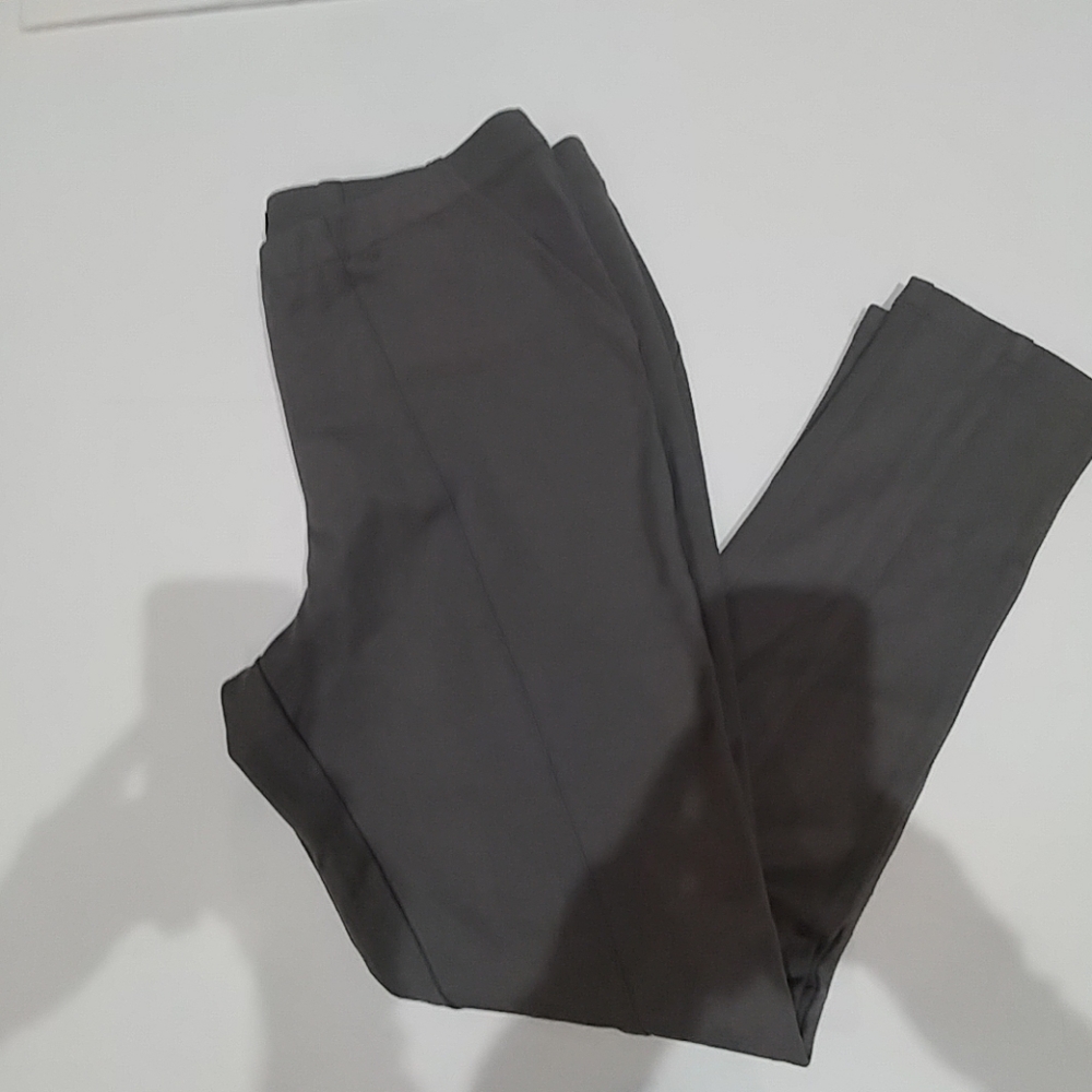 Halston Grey Pull on Pant